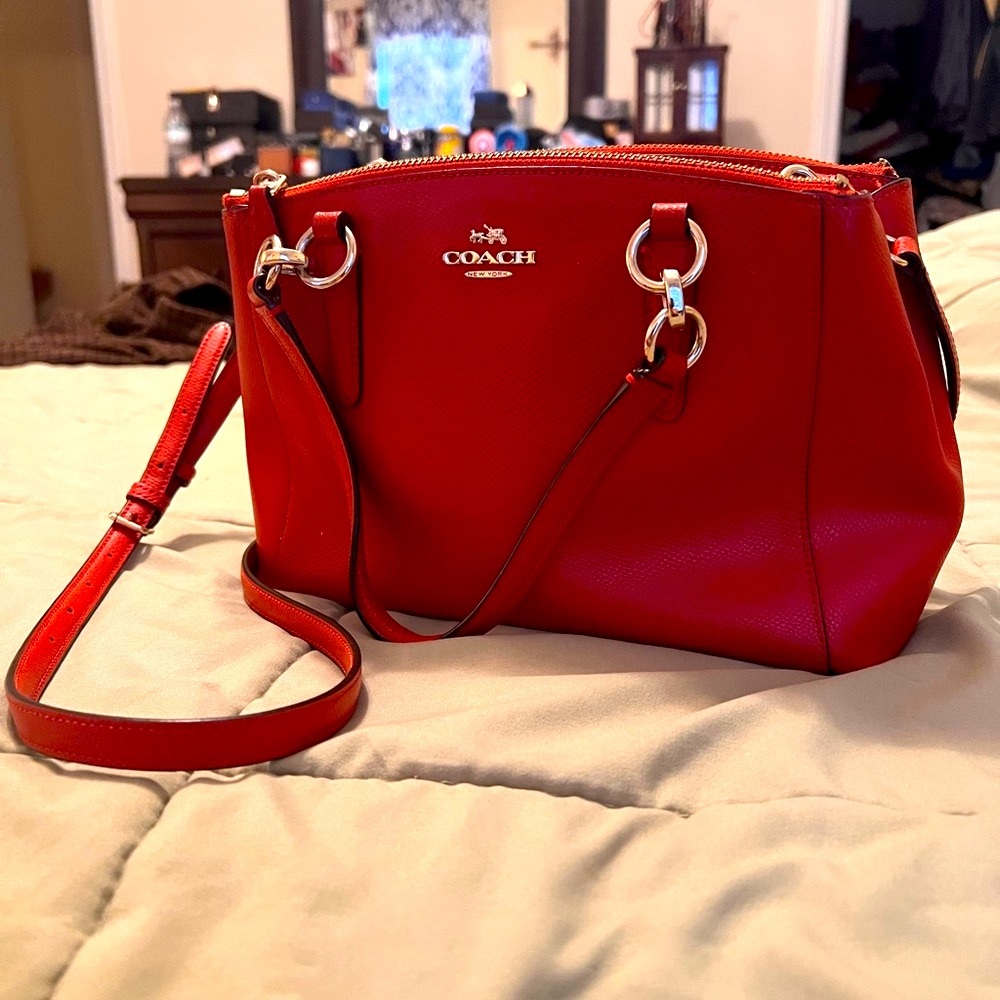Coach Cross Grain Lillie Leather Carryall/Crossbody Bag